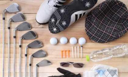 Điểm danh những phụ kiện không thể thiếu khi đi đánh golf