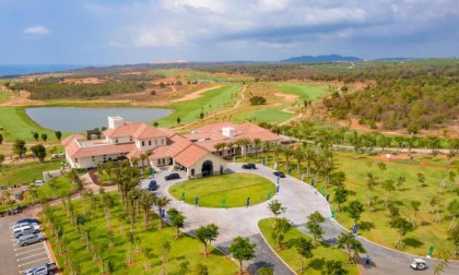 Sân golf Novaland Phan Thiết sân golf PGA tiêu chuẩn quốc tế