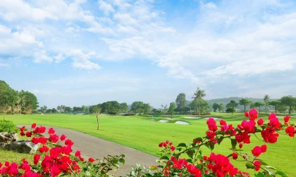 NHỮNG ĐIỀU CẦN BIẾT KHI CHƠI GOLF DƯỚI TRỜI NẮNG
