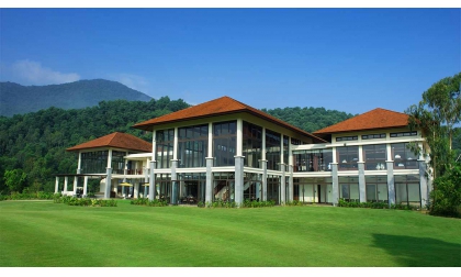 Khám Phá Một Ngày Chơi Golf Đi Từ Hà Nội Đến Sân Laguna Lăng Cô