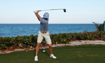 Phân Tích Kỹ Thuật Của Các Golfer Nổi Tiếng Và Bài Học Rút Ra