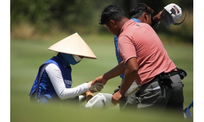 Caddie Sân Golf - Người Bạn Đồng Hành Không Thể Thiếu 